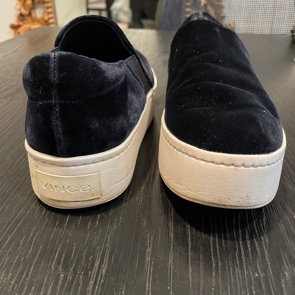 Vince Suede Platform Sneakers - Picture 2 of 4